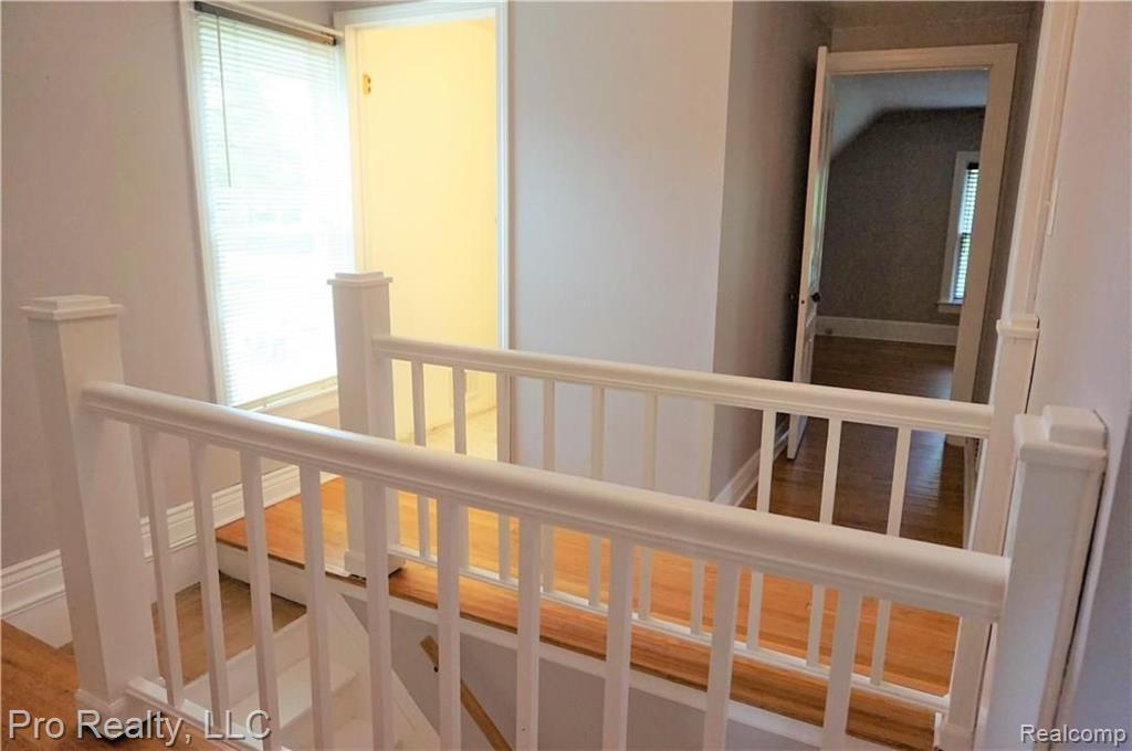 21045 Gill Road Farmington Hills, MI 48335 - Photo 14 of 19