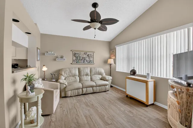 $390,000 | 18290 Covina Way, Unit A, Boca Raton, FL 33498