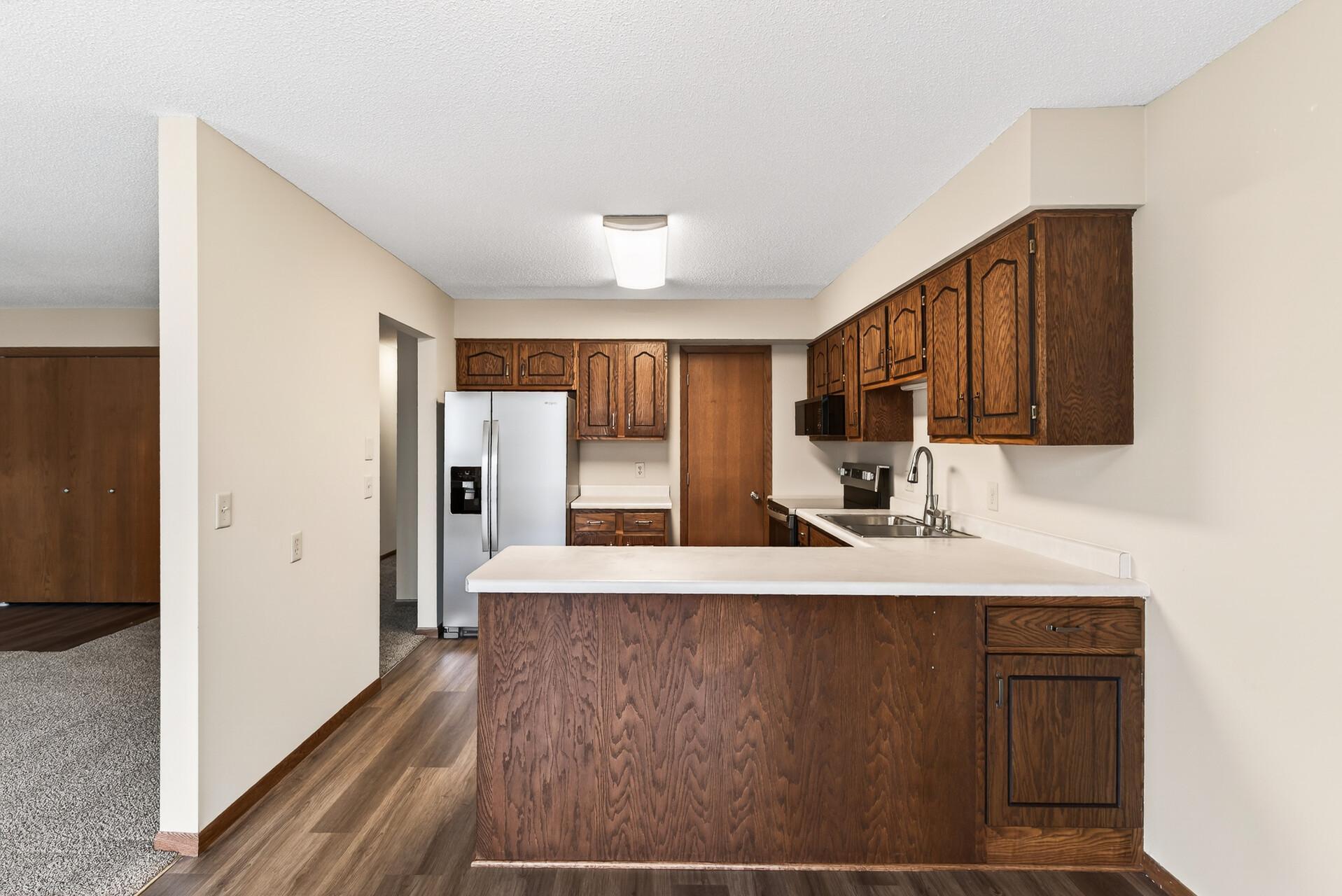 7948 Charles Way Inver Grove Heights, MN 55076 - Photo 4 of 11