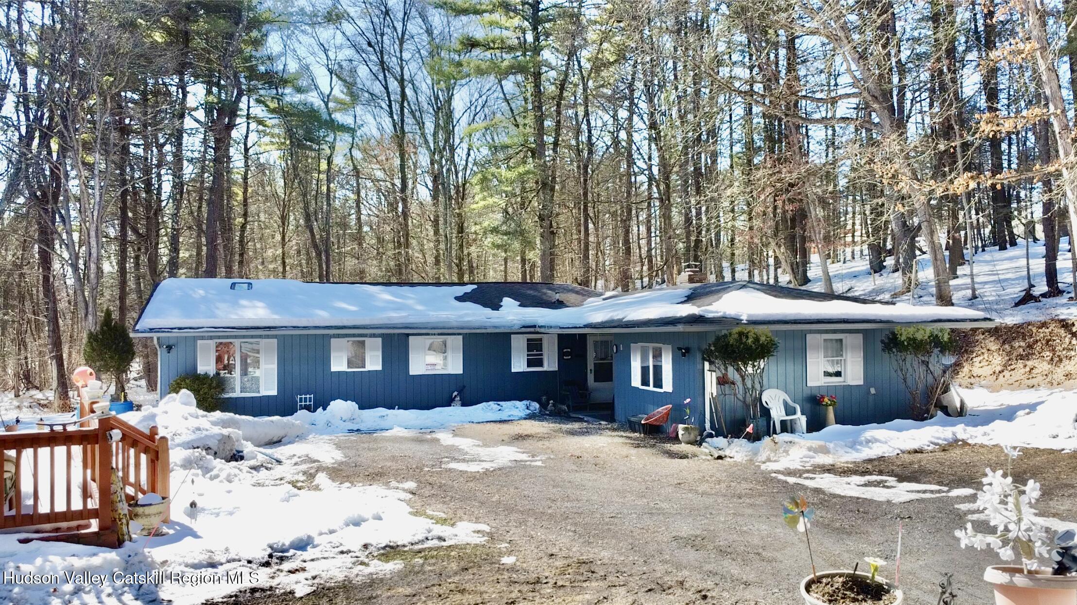 24 Palmer Road Catskill, NY 12414 - Photo 2 of 26 2