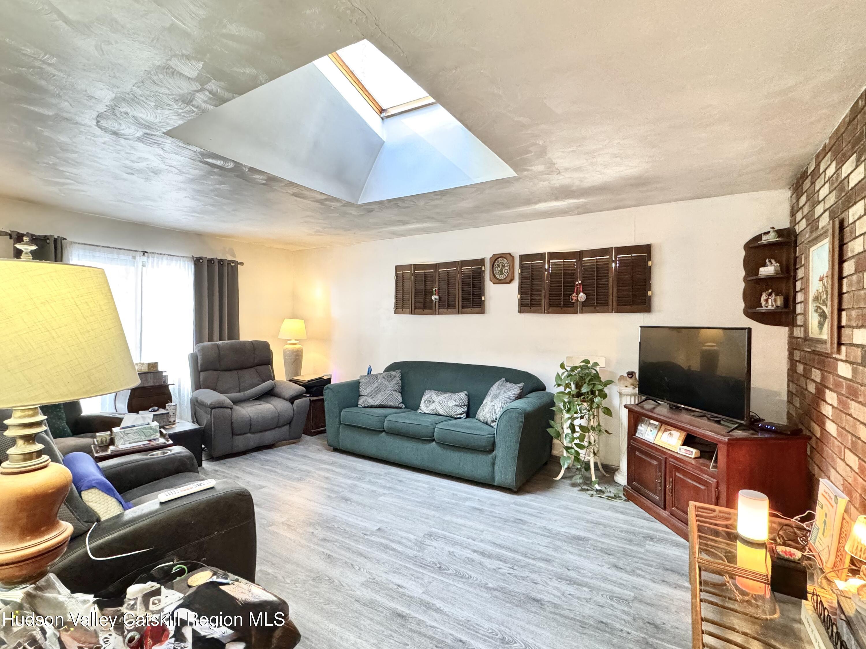 24 Palmer Road Catskill, NY 12414 - Photo 3 of 26 3