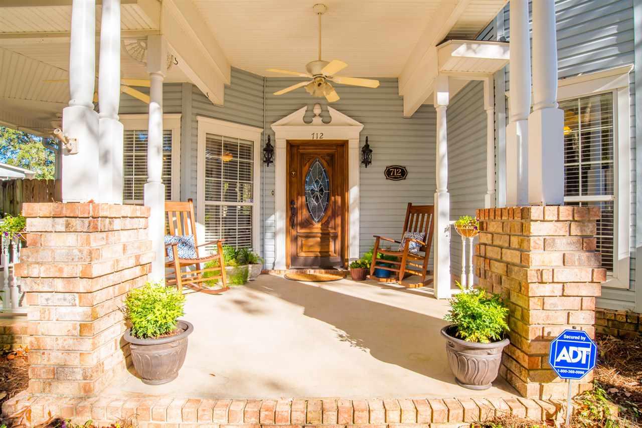 712 Copper Ridge Drive Cantonment, FL 32533 - Photo 2 of 42 Gallery Image 2