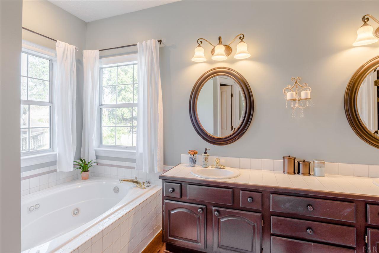 712 Copper Ridge Drive Cantonment, FL 32533 - Photo 23 of 42 Gallery Image 23