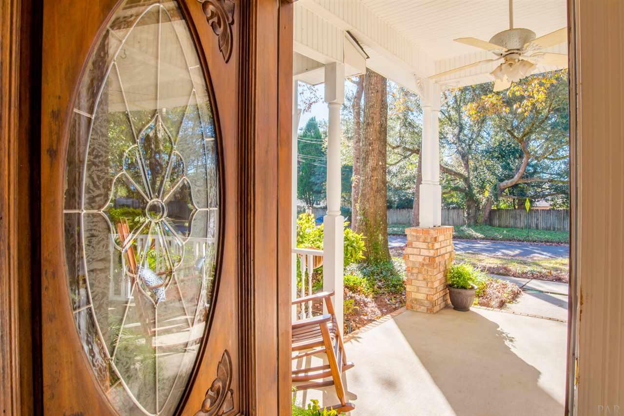 712 Copper Ridge Drive Cantonment, FL 32533 - Photo 4 of 42 Gallery Image 4