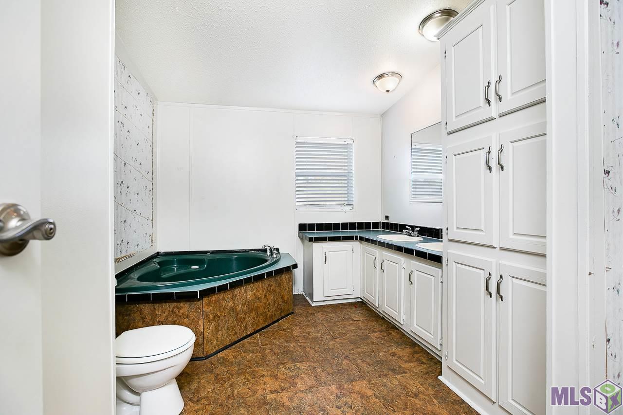 33909 Clinton Allen Road Denham Springs, LA 70706 - Photo 14 of 22 Master Bath