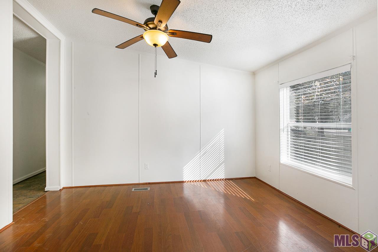 33909 Clinton Allen Road Denham Springs, LA 70706 - Photo 9 of 22 Dining Room