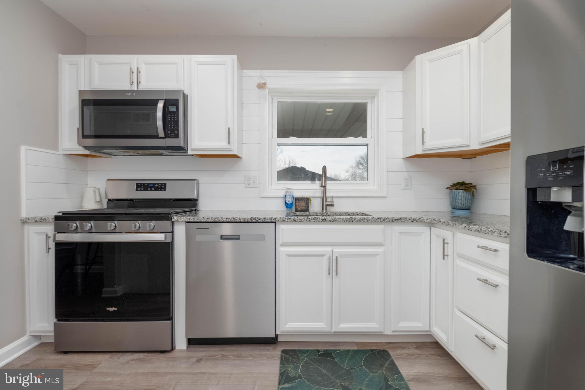 1522 Southview Road Bel Air, MD 21015 - Photo 12 of 42 Stainless steel appliances