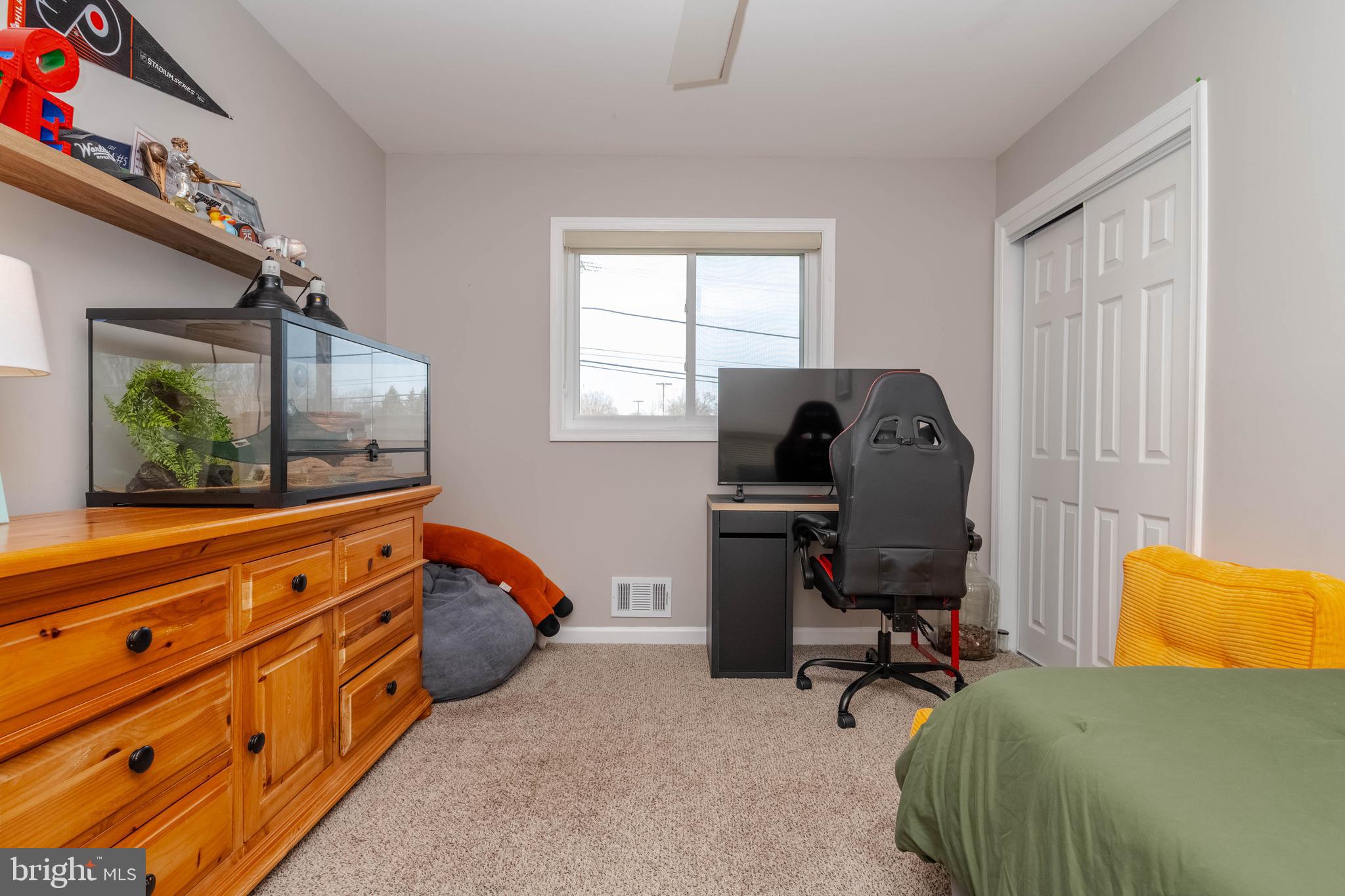 1522 Southview Road Bel Air, MD 21015 - Photo 25 of 42 Bedroom 3 on main level.