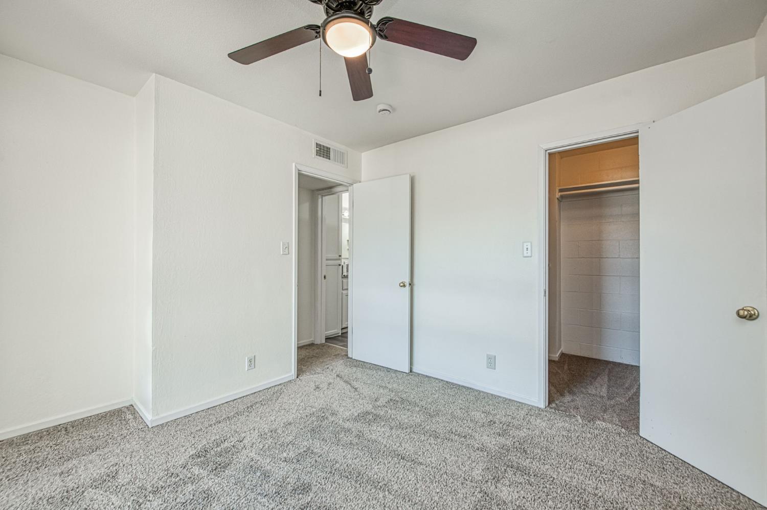 6656 North 3rd Street Fresno, CA 93710 - Photo 21 of 31 a view of an empty room