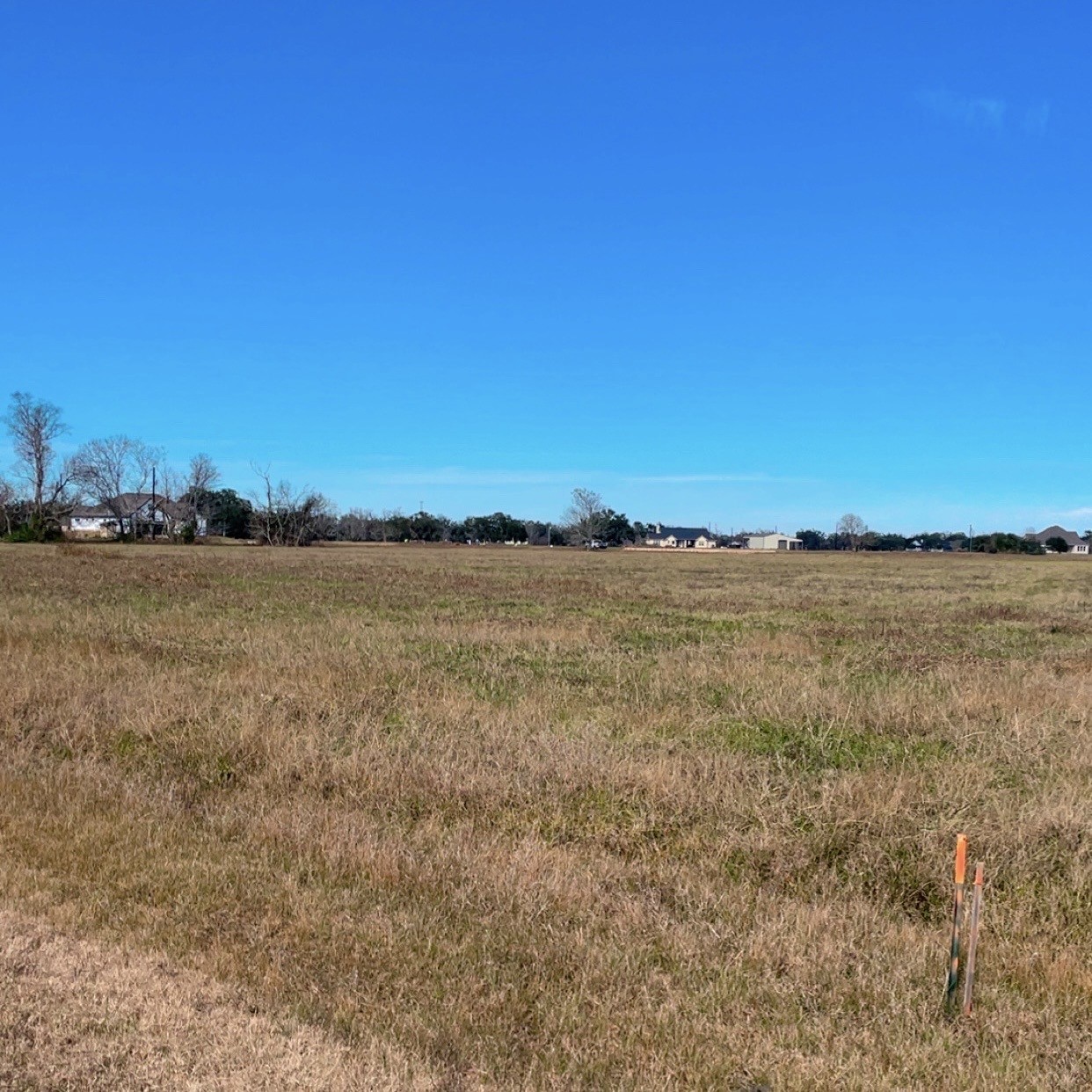 345 Sandy Trail Angleton, TX 77515 - Photo 5 of 18 a view of lake and mountain