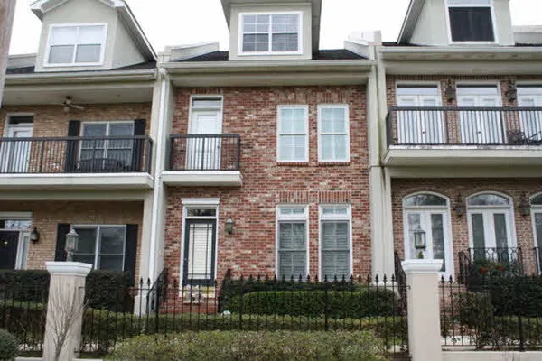 $1,350 | 103 Fairhope Court North, Unit 9, Fairhope, AL 36532
