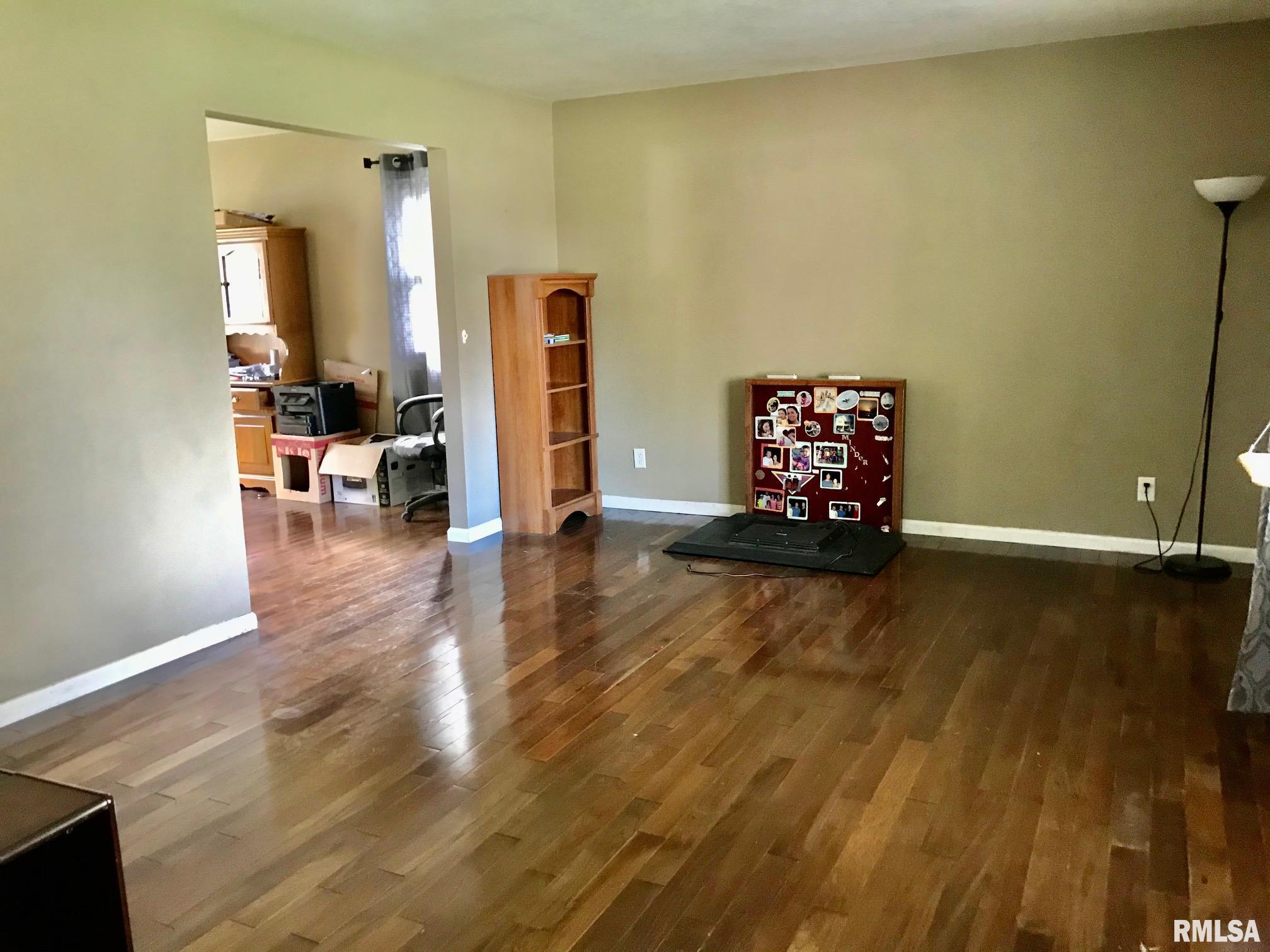 4148 Hazelcrest Road Springfield, IL 62703 - Photo 6 of 17
