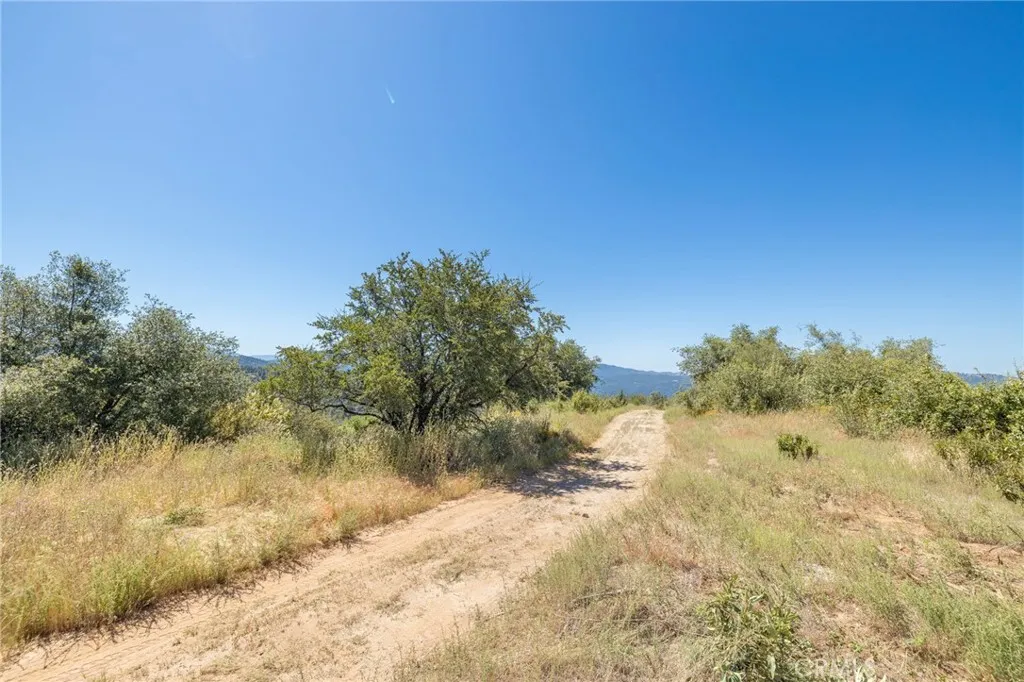 149 Old Yosemite Road Oakhurst, CA 93644 - Photo 29 of 74 Gallery Image 29