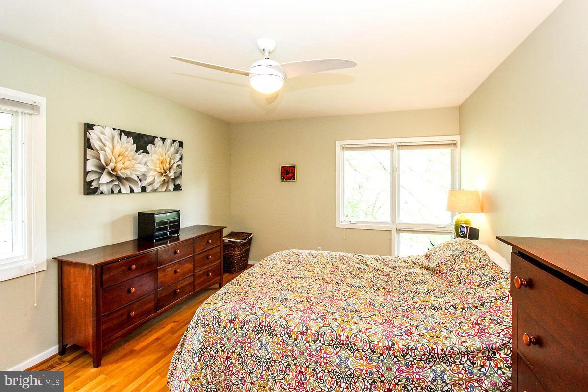11401 Hook Road Reston, VA 20190 - Photo 15 of 30 Bedroom (Master)