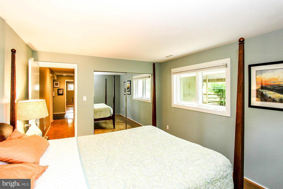 11401 Hook Road Reston, VA 20190 - Photo 25 of 30 Bedroom