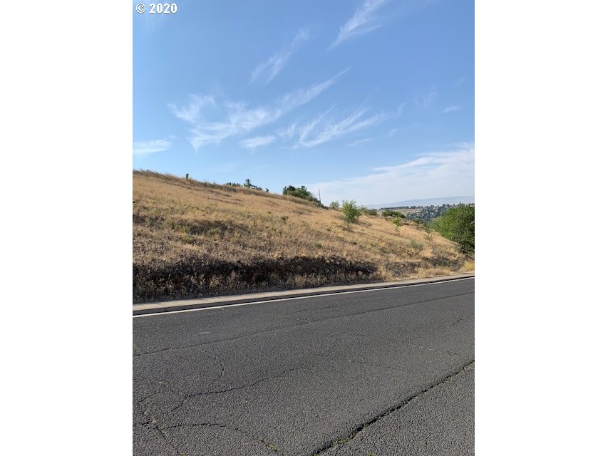 744 North Main Street Pendleton, OR 97801 - Photo 8 of 12