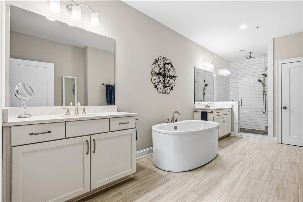 136 Cole Street Northeast Marietta, GA 30060 - Photo 11 of 59