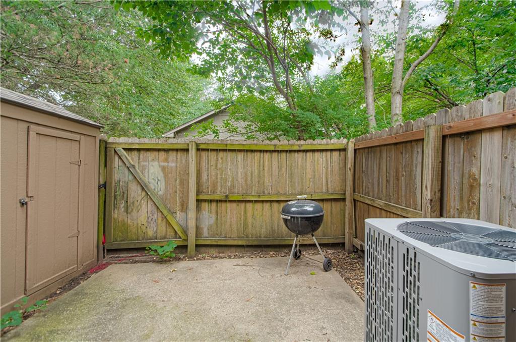 727 Southwest Liggett Road, Unit B Blue Springs, MO 64015 - Photo 21 of 23 Gallery Image 21