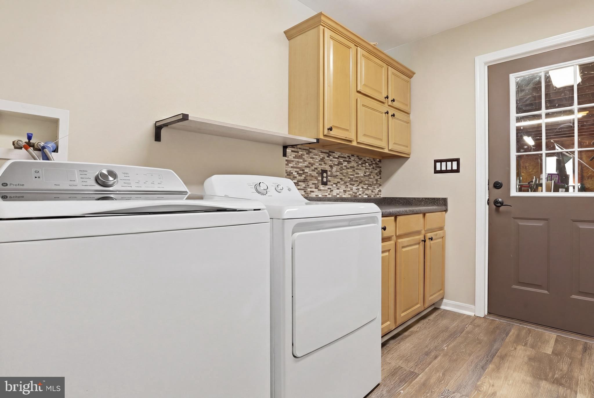 7340 Woodland Drive Spring Grove, PA 17362 - Photo 24 of 38 Laundry