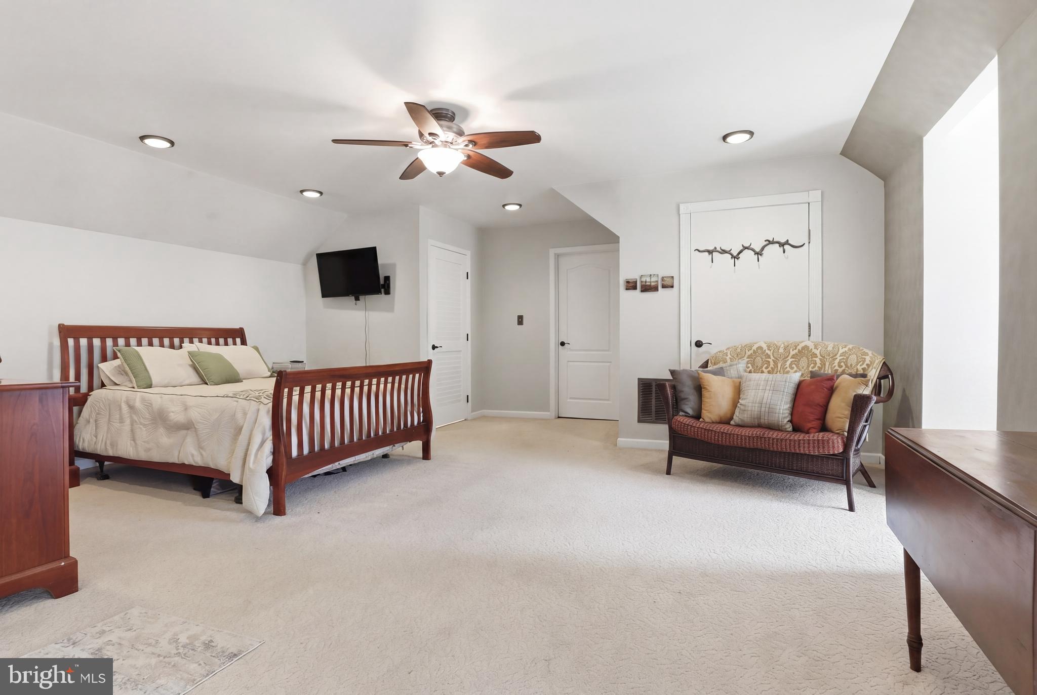 7340 Woodland Drive Spring Grove, PA 17362 - Photo 25 of 38 Upper Level Bedroom