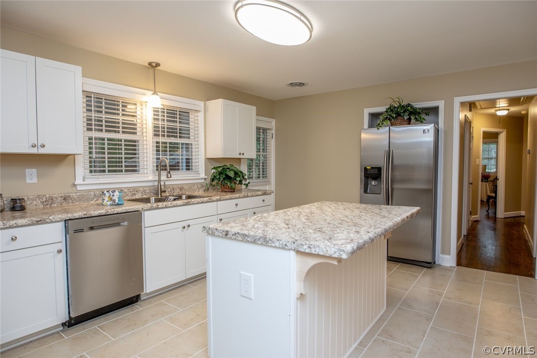 New kitchen cabinets, countertops, ceramic tile fl