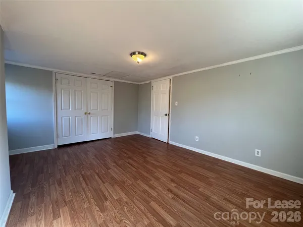 $2,200 | 731 West Main Street Extension, Lincolnton, NC 28092