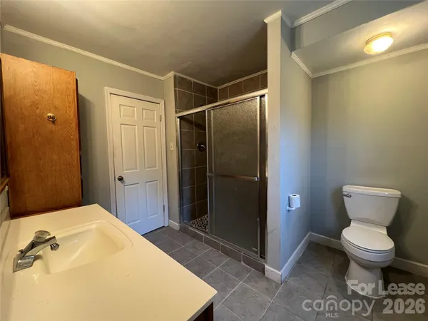 $2,200 | 731 West Main Street Extension, Lincolnton, NC 28092