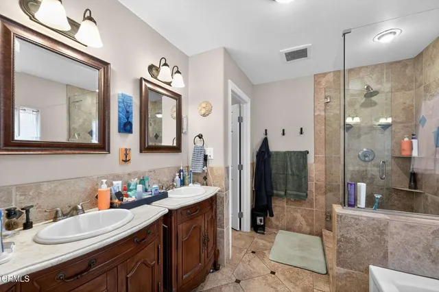 $1,010,000 | 1595 Lyndhurst Avenue, Camarillo, CA 93010