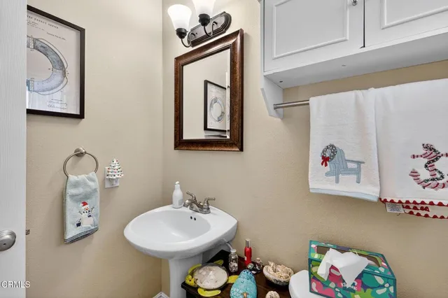 $1,010,000 | 1595 Lyndhurst Avenue, Camarillo, CA 93010