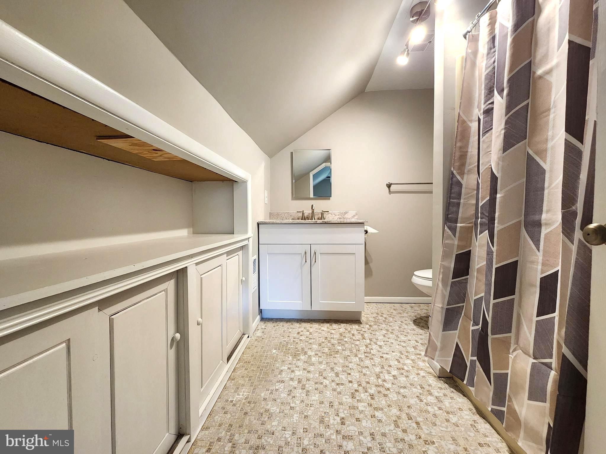 2011 Burlington Avenue Delanco, NJ 08075 - Photo 18 of 34