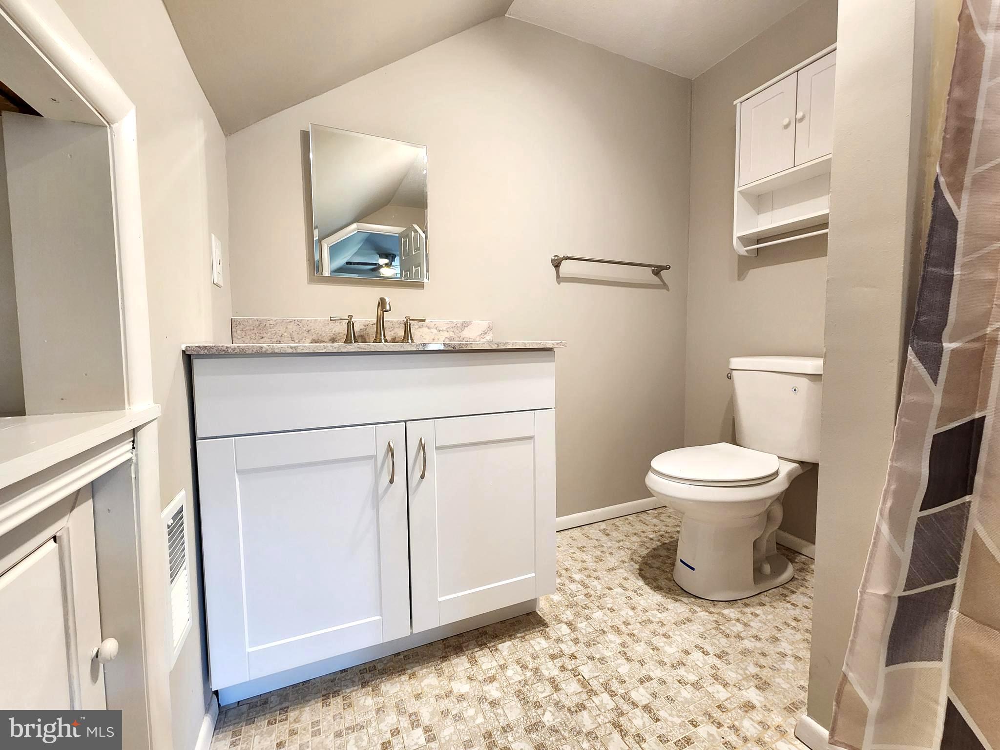 2011 Burlington Avenue Delanco, NJ 08075 - Photo 19 of 34