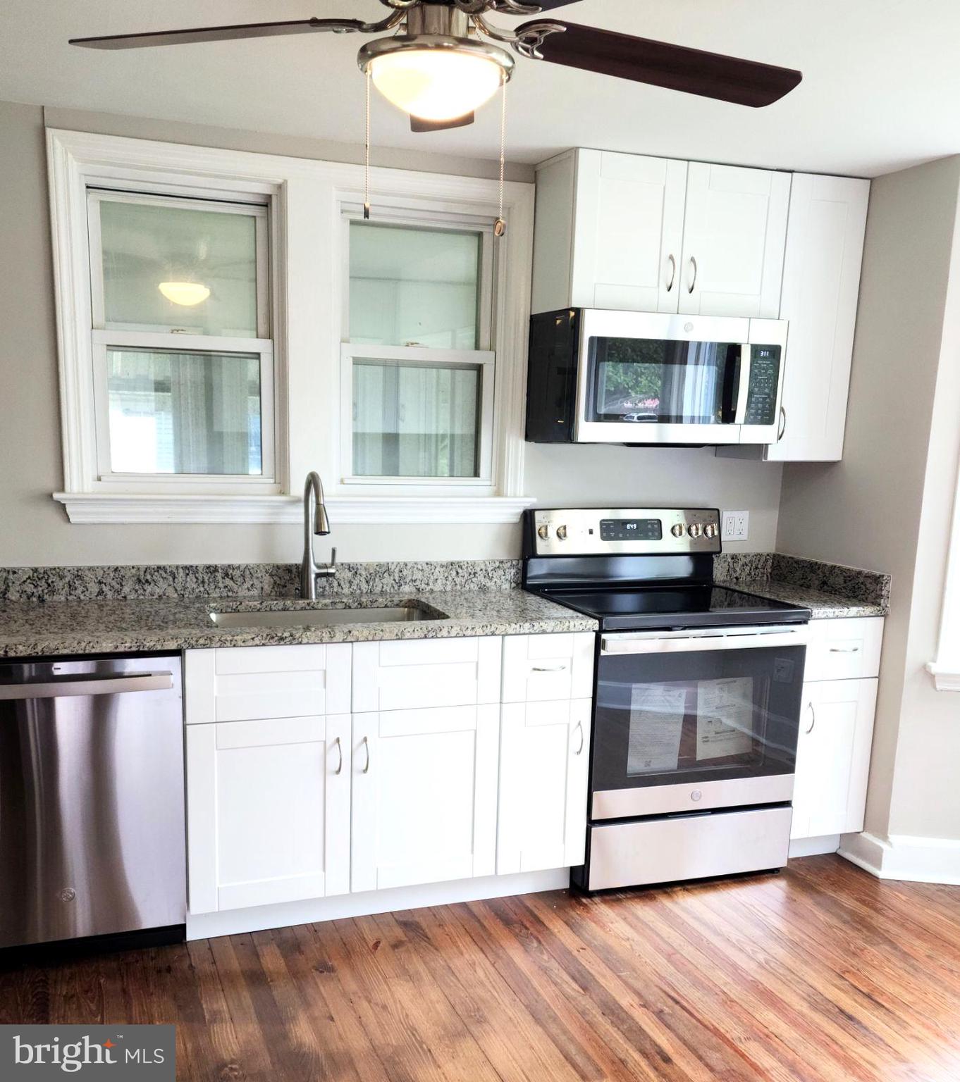 2011 Burlington Avenue Delanco, NJ 08075 - Photo 2 of 34