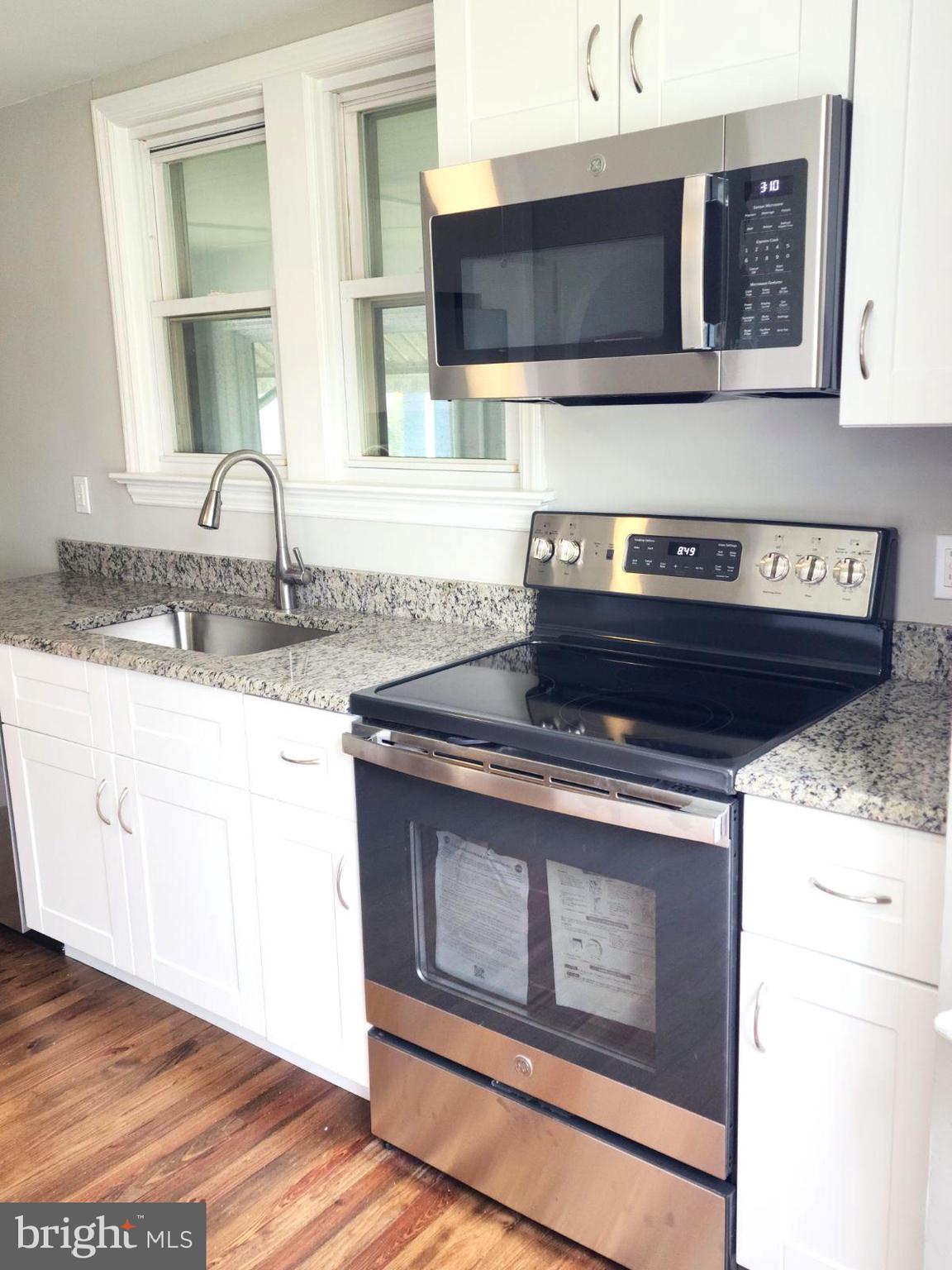 2011 Burlington Avenue Delanco, NJ 08075 - Photo 3 of 34