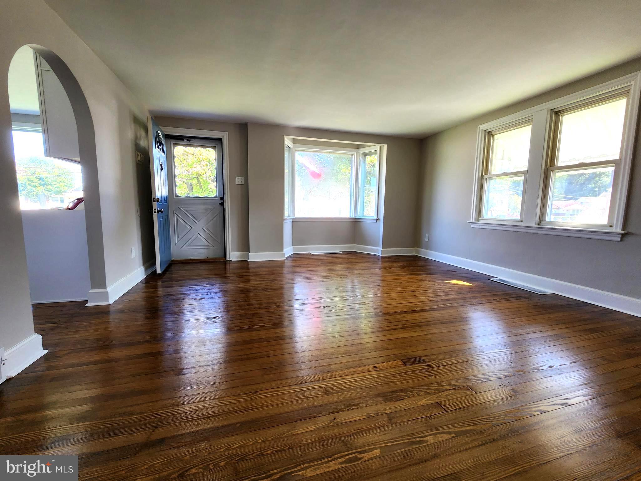 2011 Burlington Avenue Delanco, NJ 08075 - Photo 9 of 34