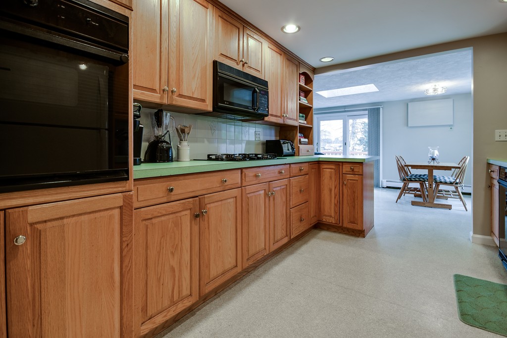 54 Westlake Road Natick, MA 01760 - Photo 7 of 23 Gallery Image 7