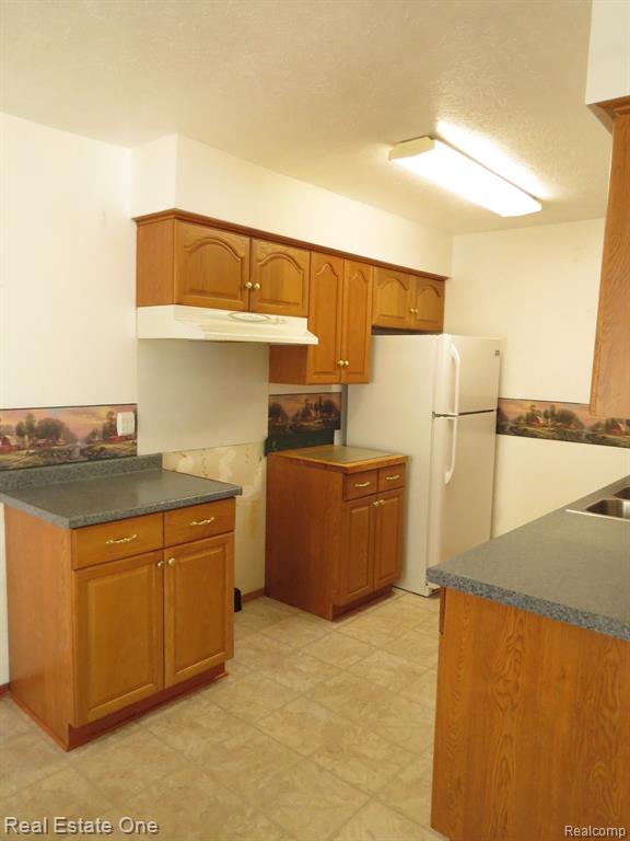 14647 Allen Road Southgate, MI 48195 - Photo 4 of 30 Gallery Image 4