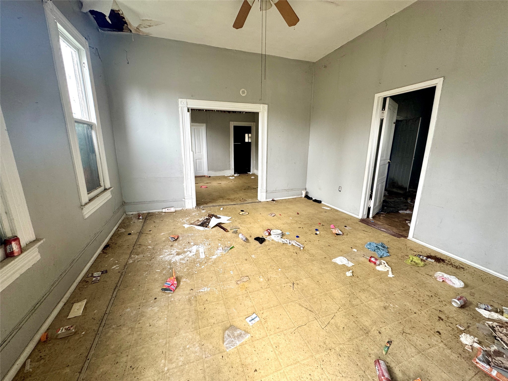 2809 Engelke Street Houston, TX 77003 - Photo 11 of 17 a view of spacious bedroom with a bed and a chandelier