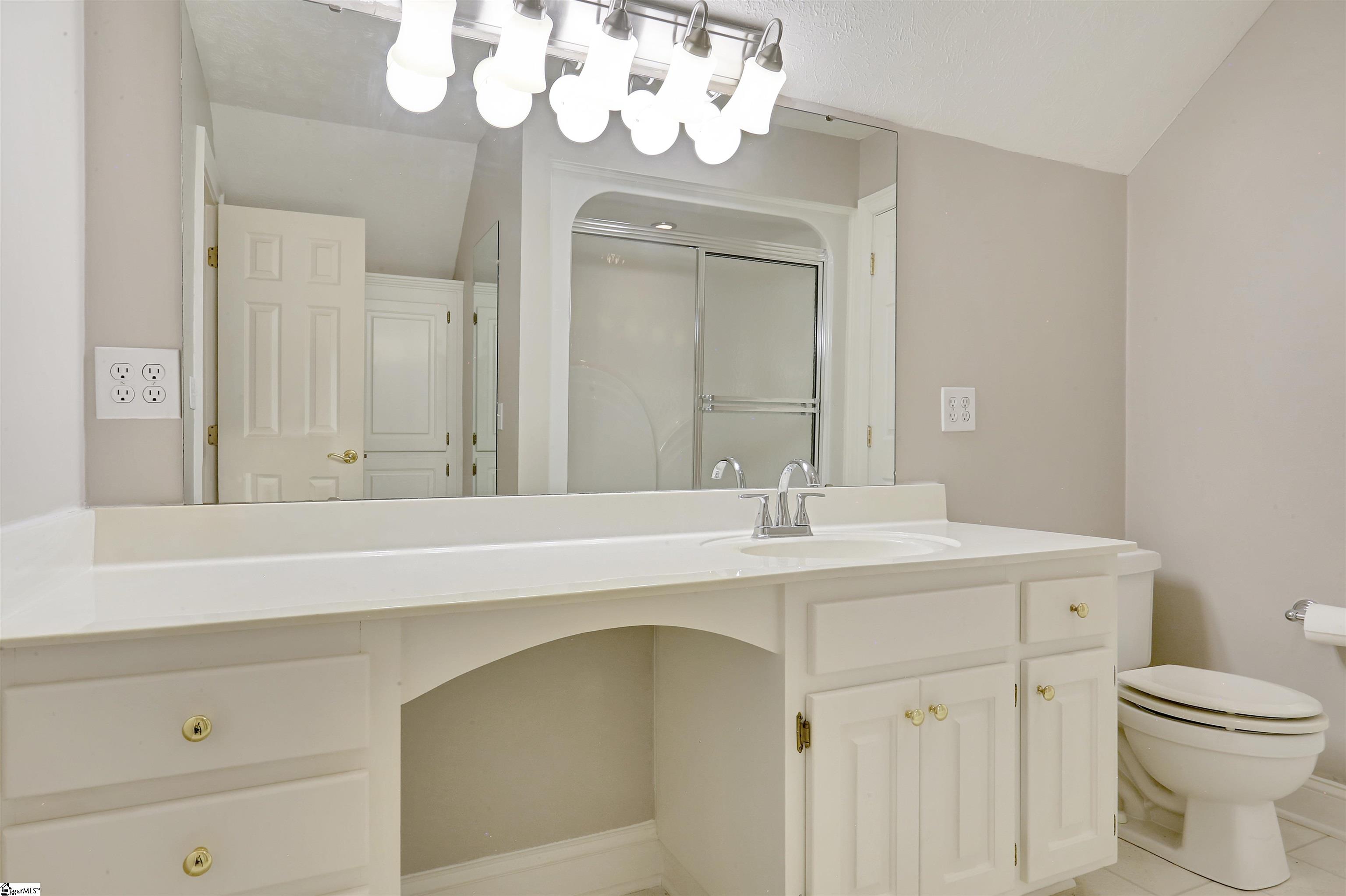 303 Amethyst Way Seneca, SC 29672 - Photo 30 of 35 Gallery Image 30