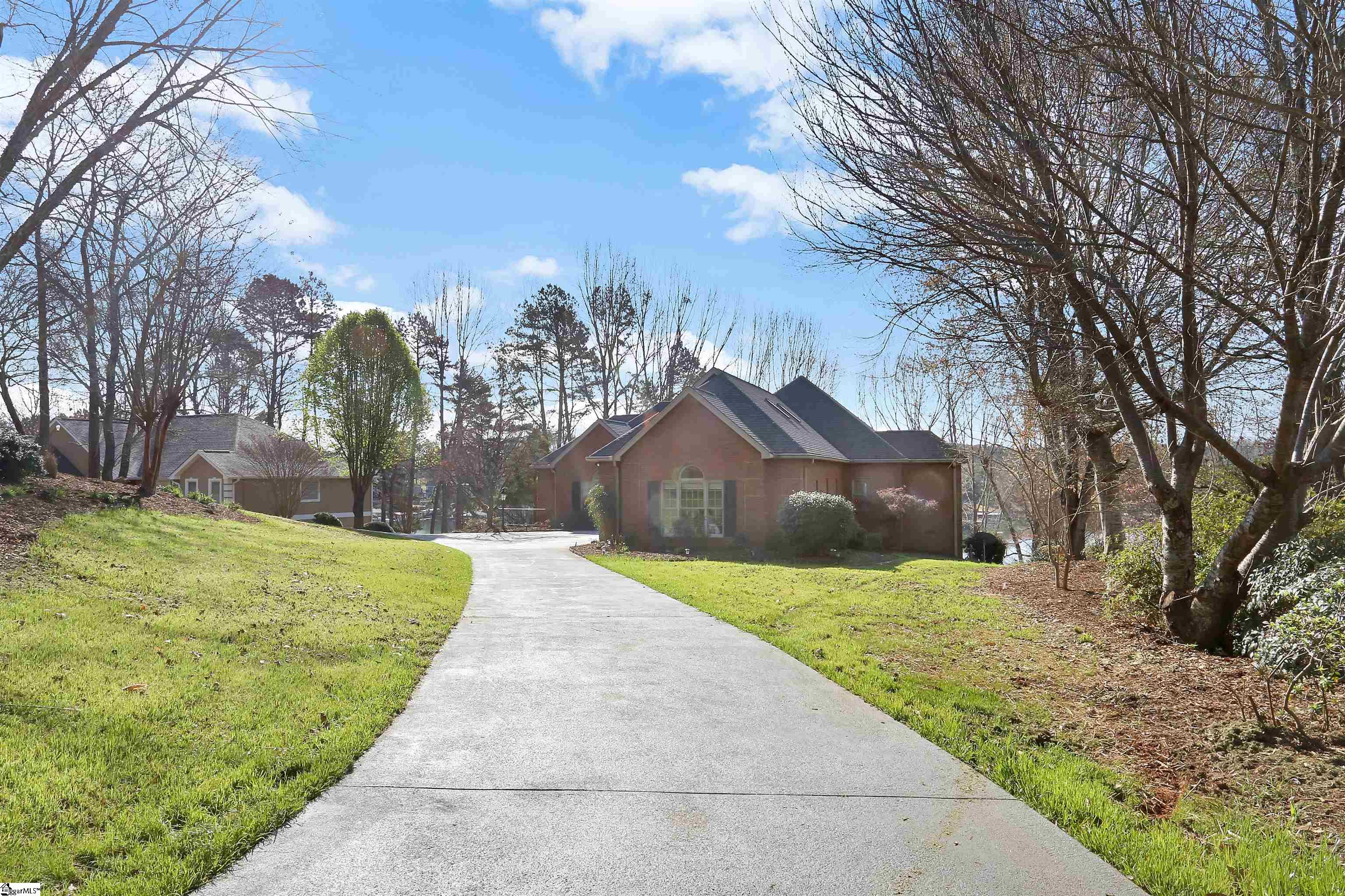 303 Amethyst Way Seneca, SC 29672 - Photo 5 of 35 Gallery Image 5