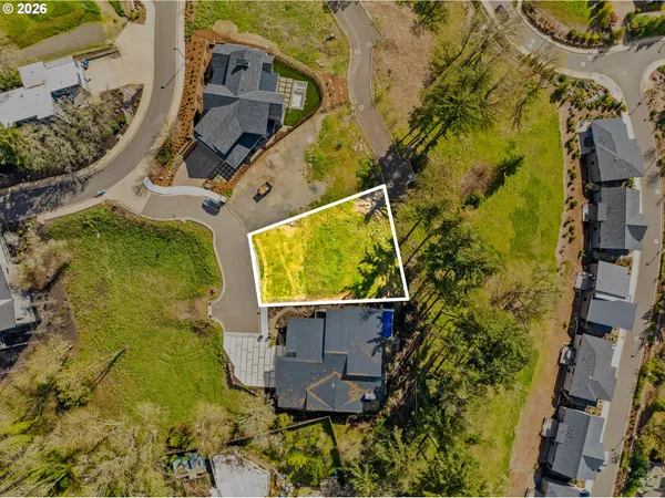 $524,900 | 1238 Stone Forest Court, Eugene, OR 97401