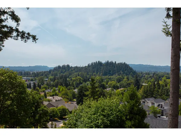 $524,900 | 1238 Stone Forest Court, Eugene, OR 97401