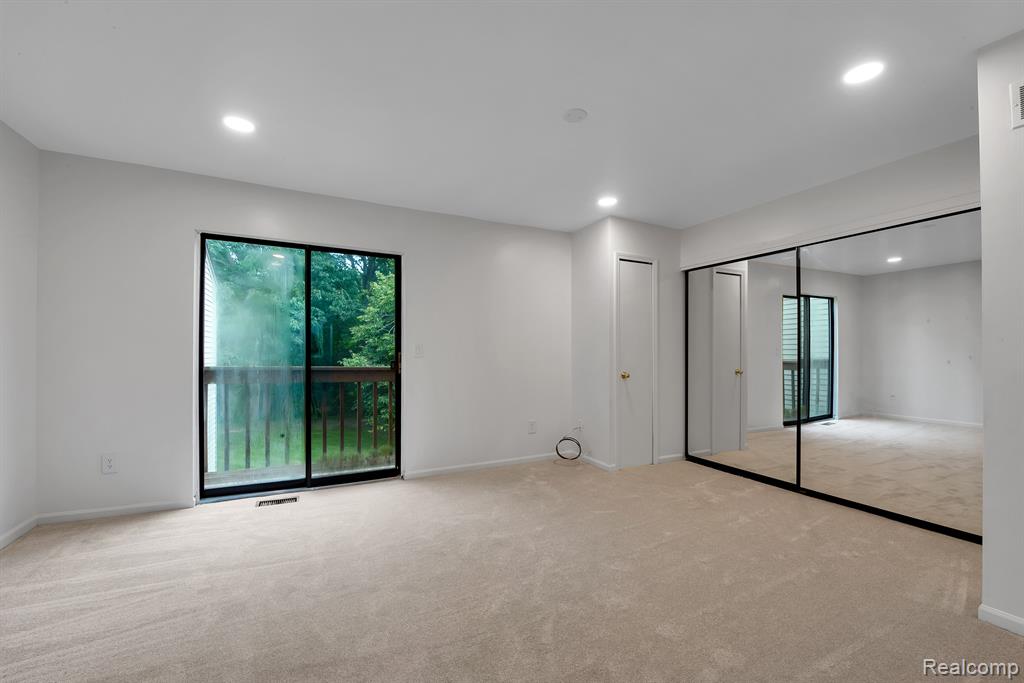 1630 River View Drive Rochester Hills, MI 48307 - Photo 18 of 23
