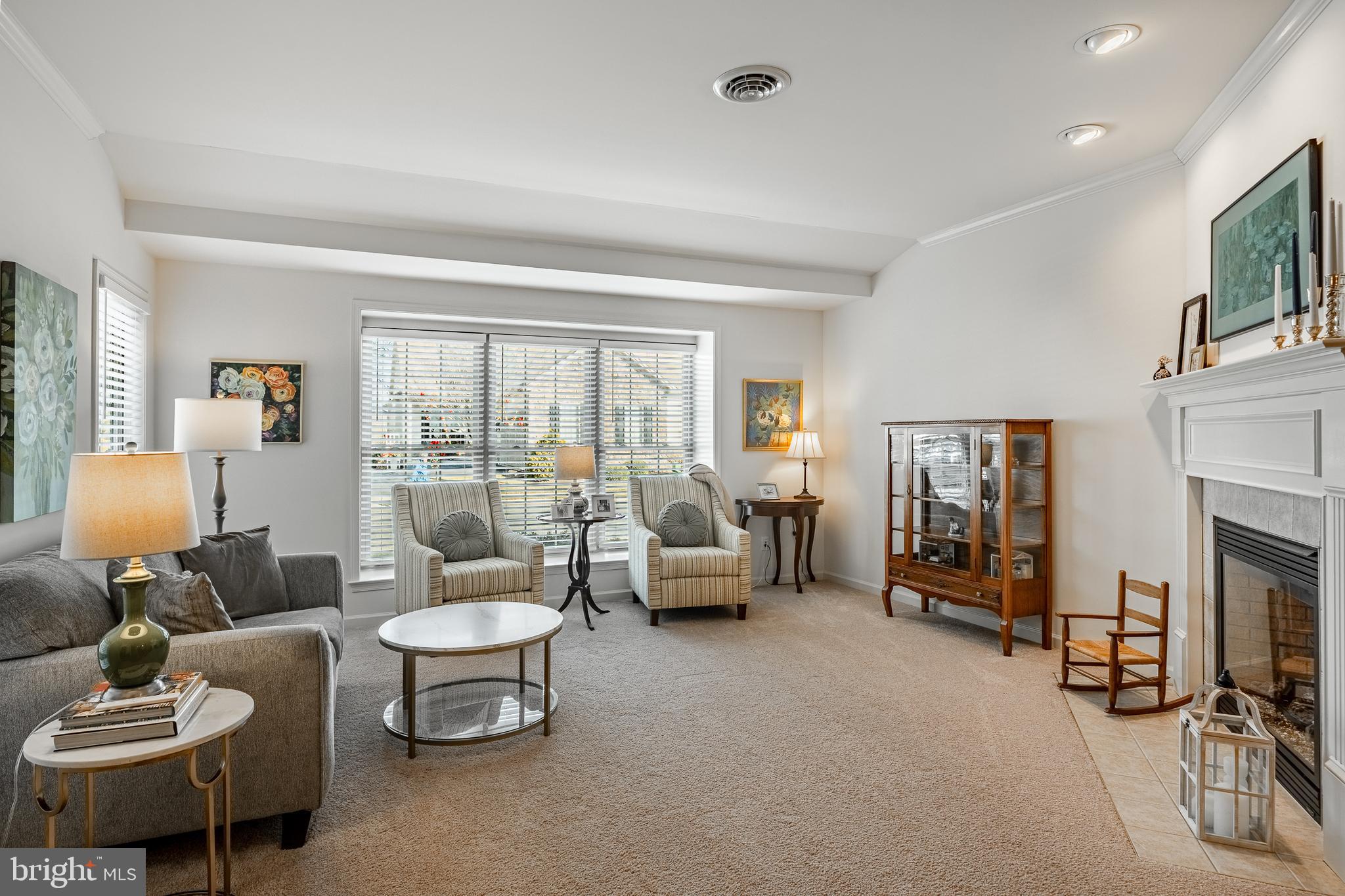 435 Laurel Ridge Path Cochranville, PA 19330 - Photo 14 of 35 Natural light in living room