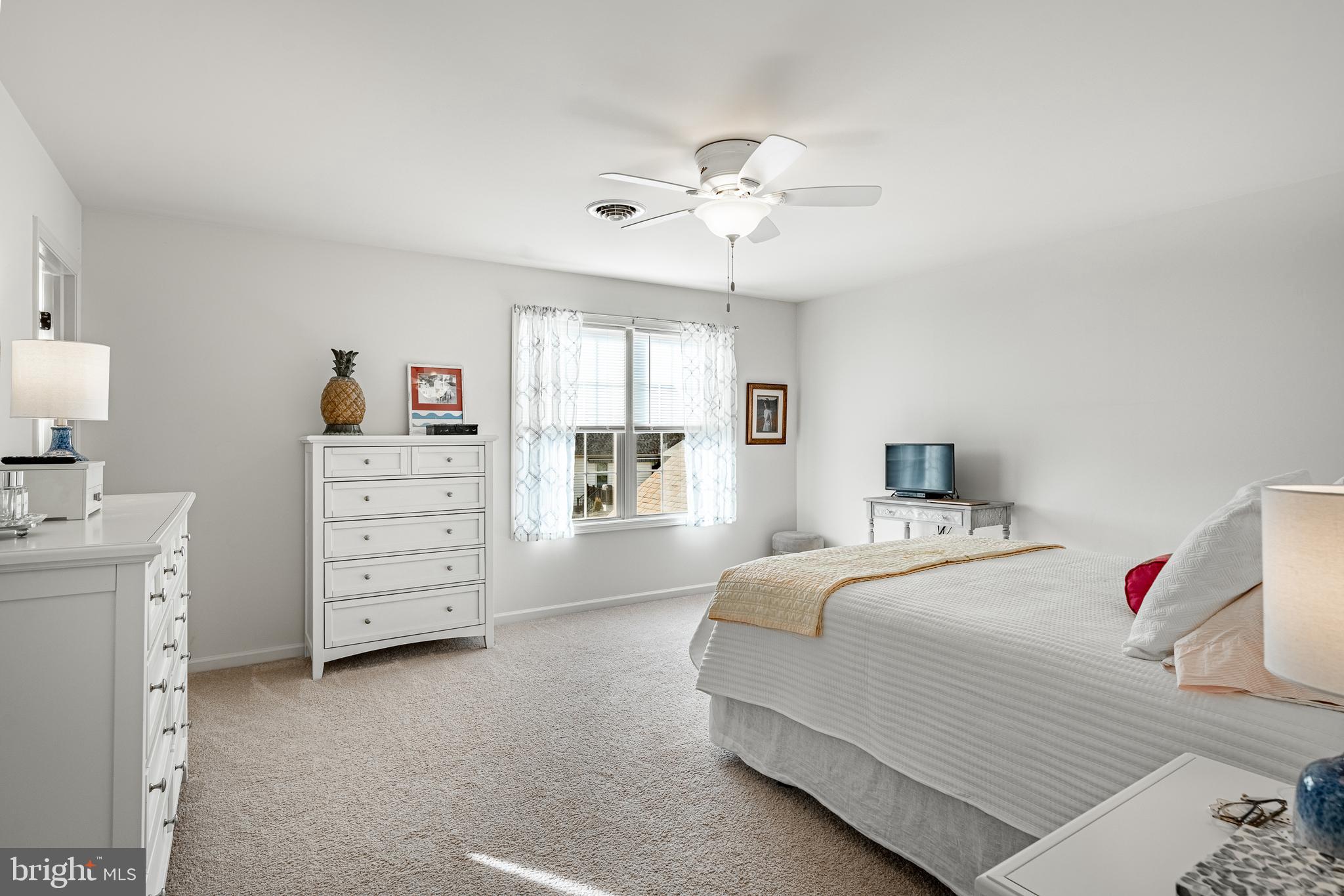 435 Laurel Ridge Path Cochranville, PA 19330 - Photo 26 of 35 Second floor bed