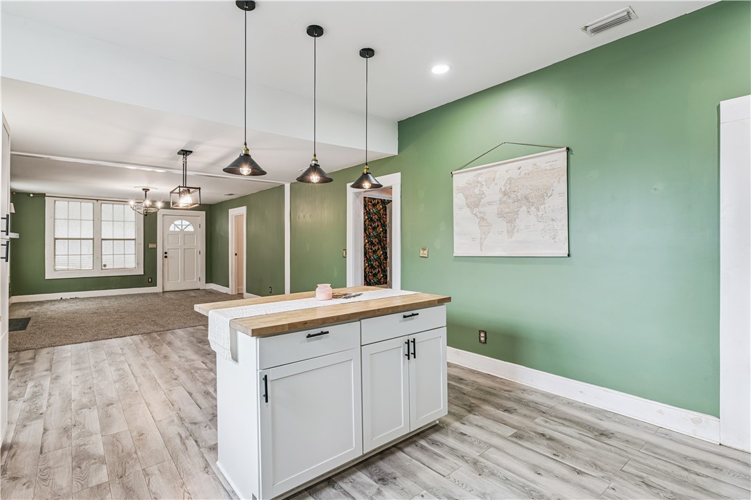 1009 K Street Brunswick, GA 31520 - Photo 11 of 23 Kitchen with center island