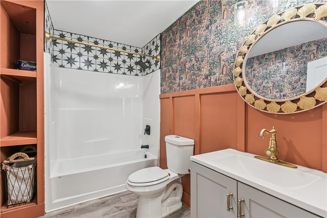 1009 K Street Brunswick, GA 31520 - Photo 14 of 23 Bath