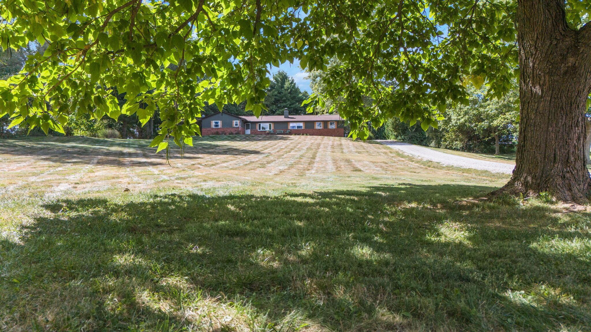 2807 Ross Road Sunbury, OH 43074 - Photo 3 of 60 6-web-or-mls-DJI_20240919145532_0046_D