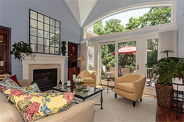 39 Summit Road, Unit 14 Belmont, MA 02478 - Photo 5 of 27 Gallery Image 5