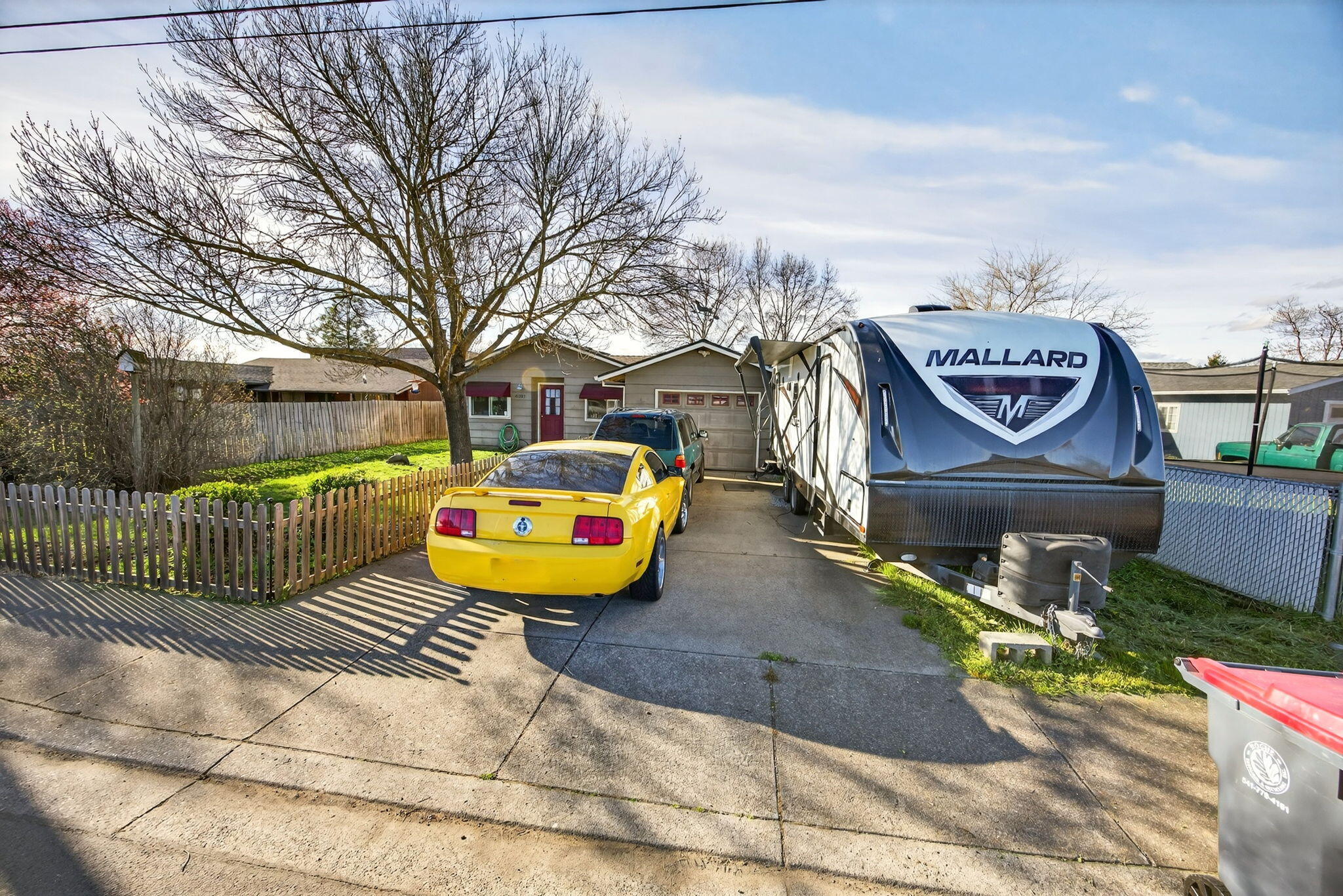 8207 Division Road White City, OR 97503 - Photo 4 of 33 RV Parking