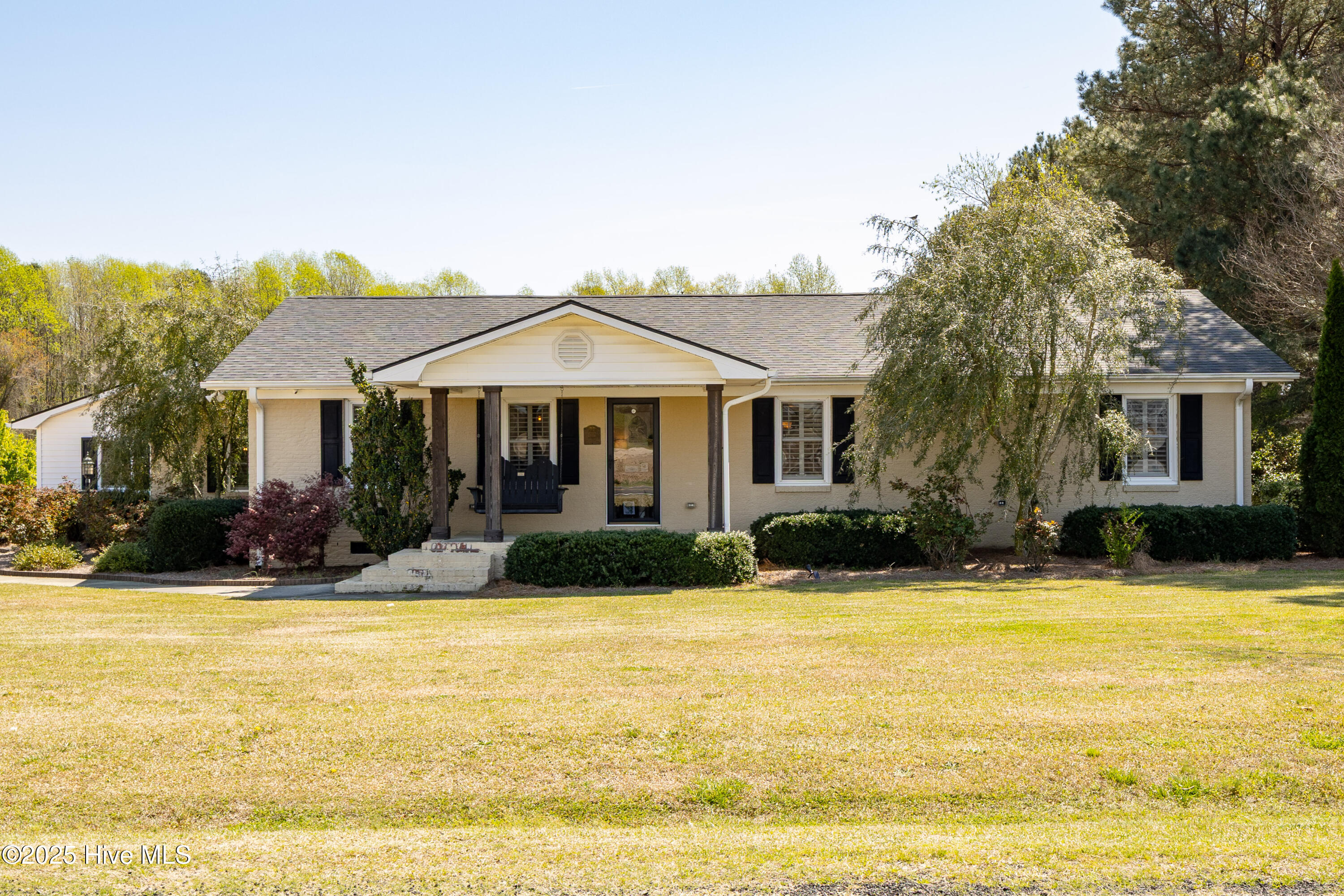 1851 Odom Road Clinton, NC 28328 - Photo 1 of 41 1851 Odom Rd 1